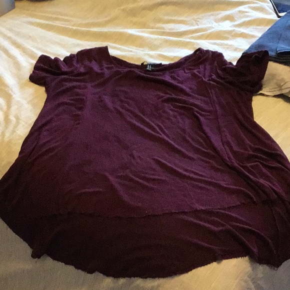 Burgundy t-shirt - Picture 2 of 2